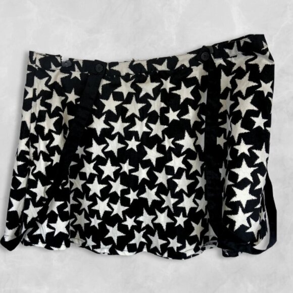 Tripp NYC Star Print Skirt Zipped Closure Detachable Strap Black White XL W NWOT - Picture 2 of 12